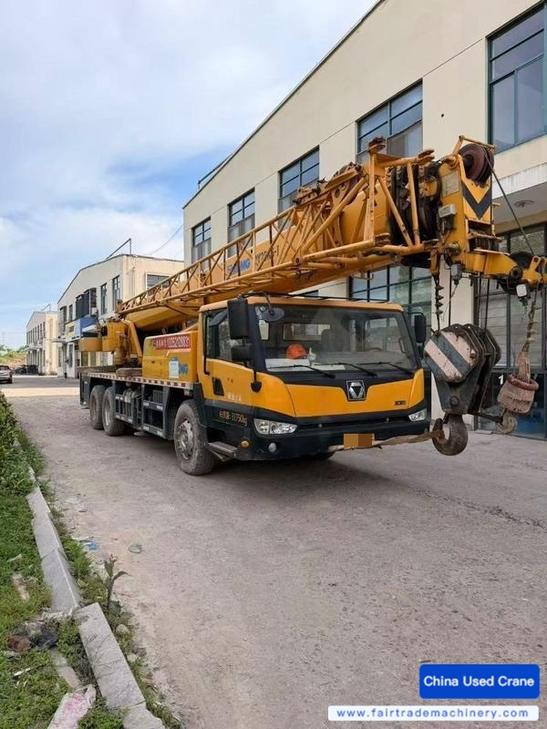 Buy XCMG QY25K5C Used Crane / 1